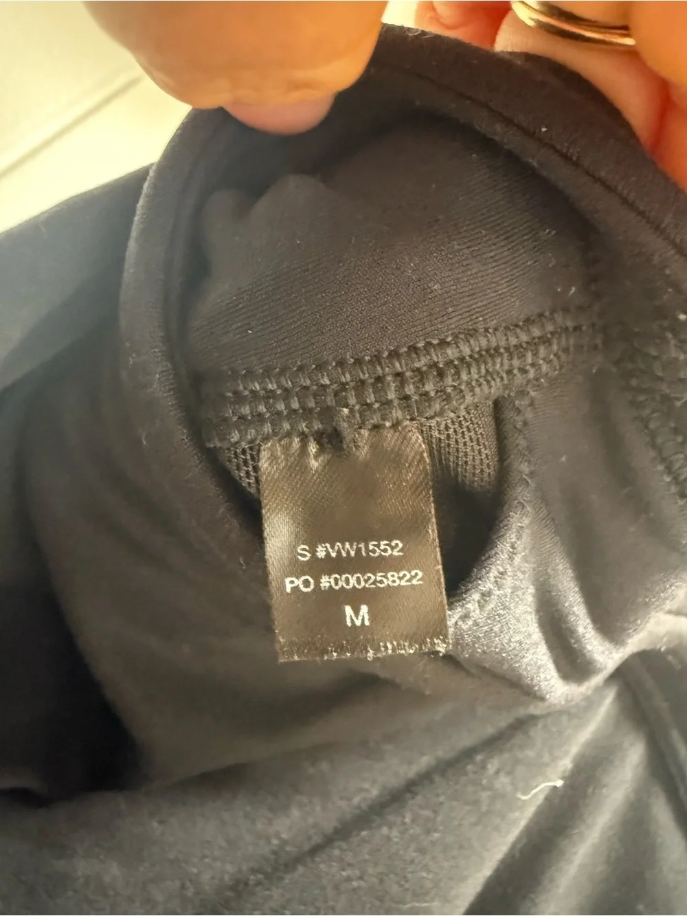 Vuori AllTheForm V-Neck Tank Top - Picture 6 of 6